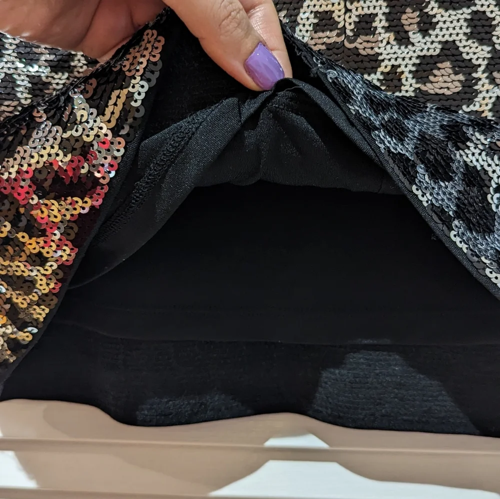 Michael Kors sequin crop top cheetah print - Picture 6 of 6